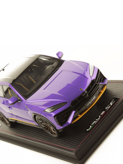 Modellino auto in scala 1:18 Lamborghini Urus SE Viola Limited Edition-3