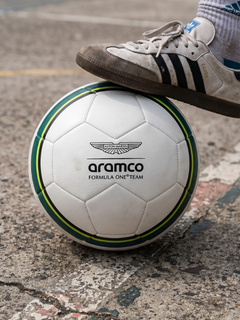 Pallone da calcio Aston Martin Aramco F1 Team Soccer Ball misura #5 Bianco-1