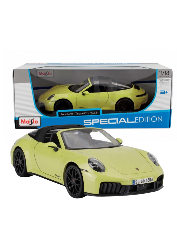 Modellino auto in scala 1:18 PORSCHE 911 TARGA 4 GTS yellow-1