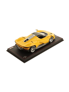Modellino auto in scala 1:18 FERRARI DAYTONA SP3 GIALLO MODENA-2
