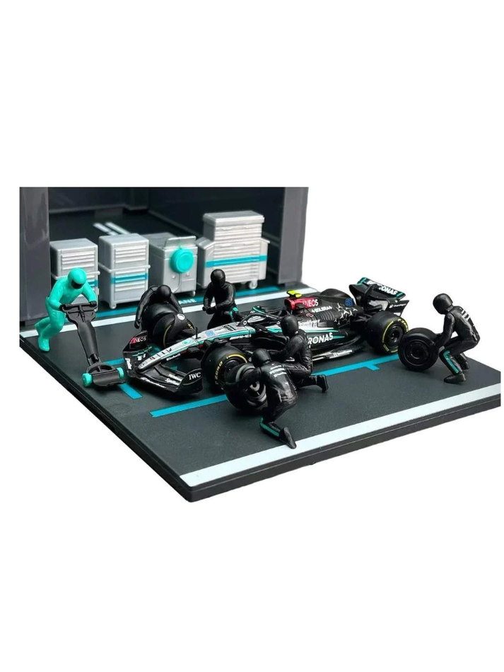 Modellino Box garage 1:43 MERCEDES AMG  - F1 W15 GARAGE BOX#63 RUSSELL-2