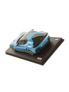 Modellino auto in scala 1:18 FERRARI 12 CILINDRI BLU CORSA-3