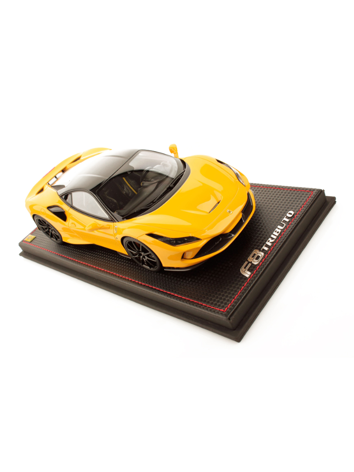 Modellino auto in scala 1:18 FERRARI F8 TRIBUTO GIALLO MODENA  LIMITED EDITION-3