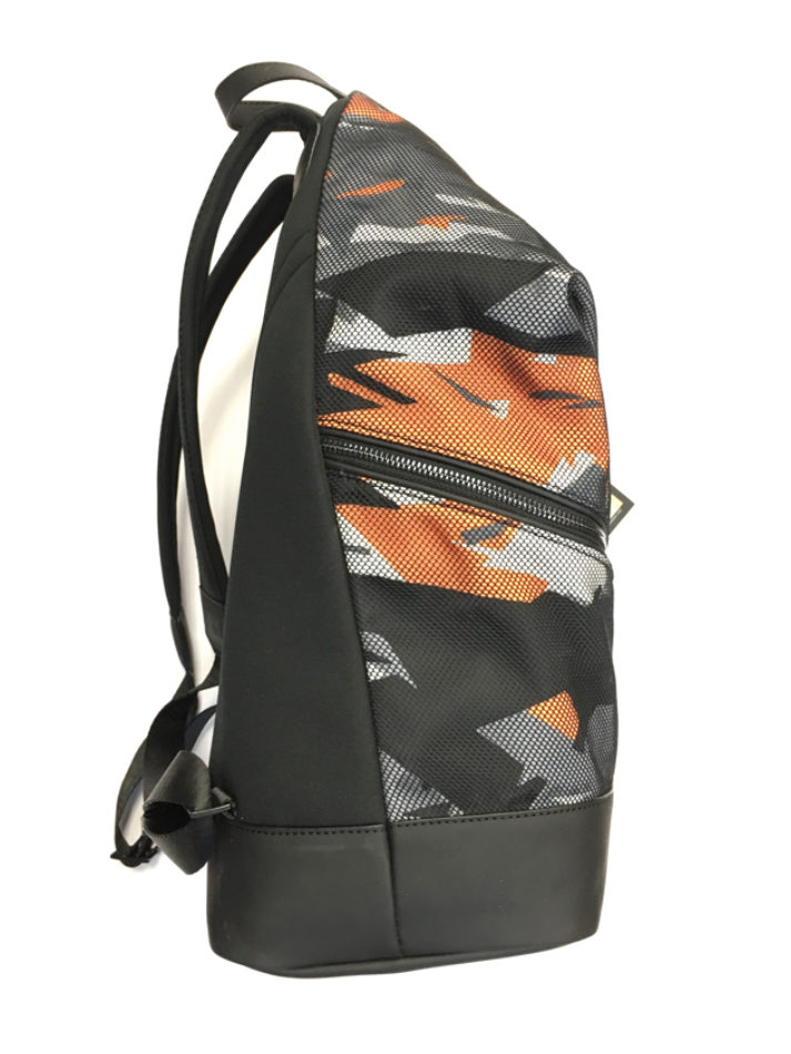 Automobili Lamborghini Borsa con l’iconico elemento a Y-4