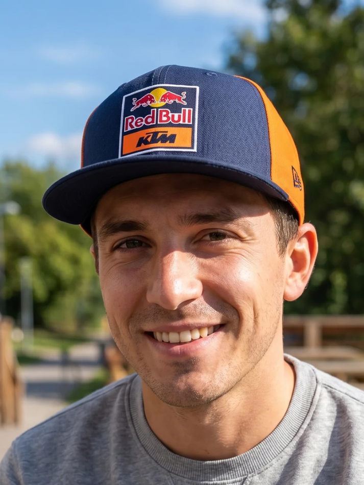 Red Bull KTM Cappello Flat-1