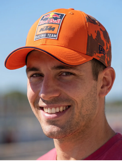 Red Bull KTM Cappello Curved orange-1