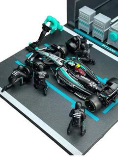 Modellino Box garage 1:43 MERCEDES AMG  - F1 W15 GARAGE BOX#63 RUSSELL-3