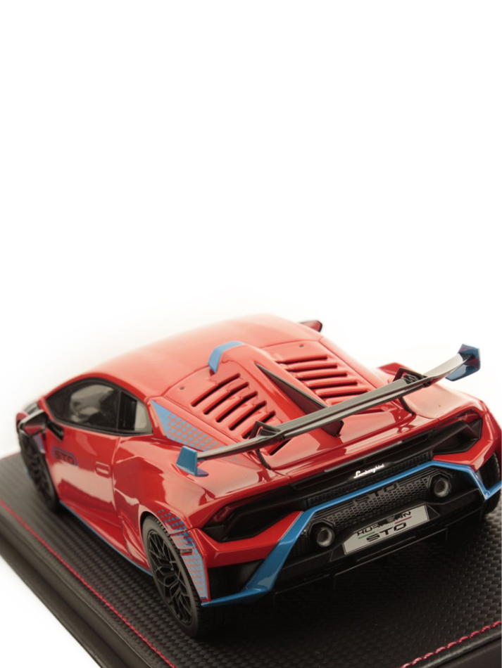 Modellino auto in scala 1:18 Lamborghini Huracán STO Arancio Xanto-5