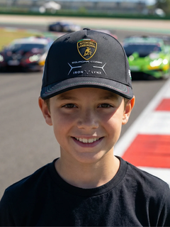 Cappellino Bambino Automobili Lamborghini Squadra Corse LMDH 2024/25 “SC63” Nero-1
