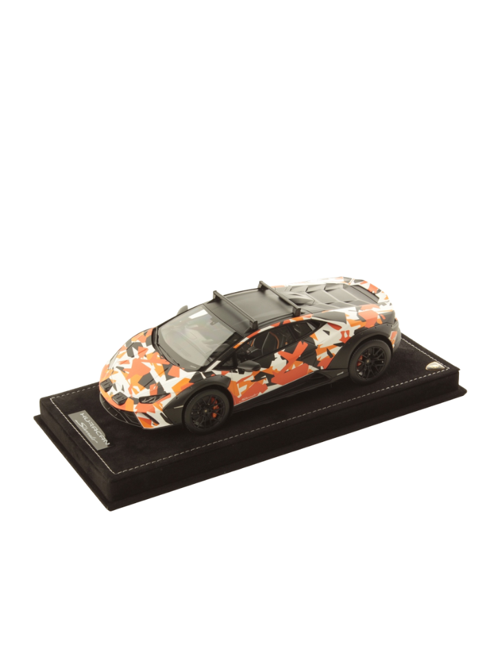 Modellino auto in scala 1:18 Lamborghini Huracan Sterrato All Terrain Terra Version