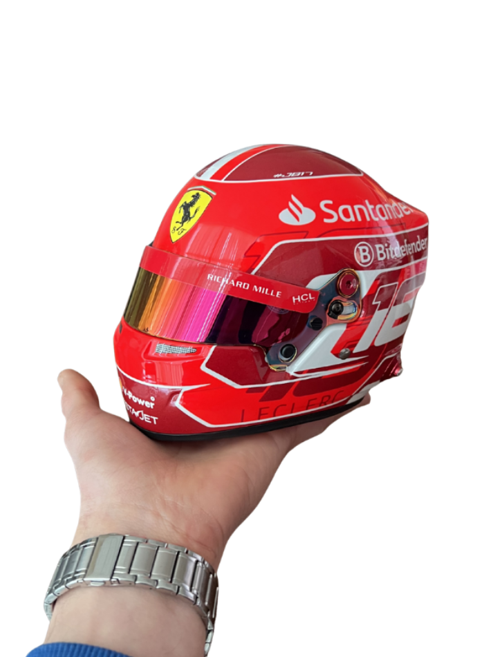 Casco Formula 1 in scala 1:2 Replica  Scuderia Ferrari  Charles Leclerc F1 2024-6